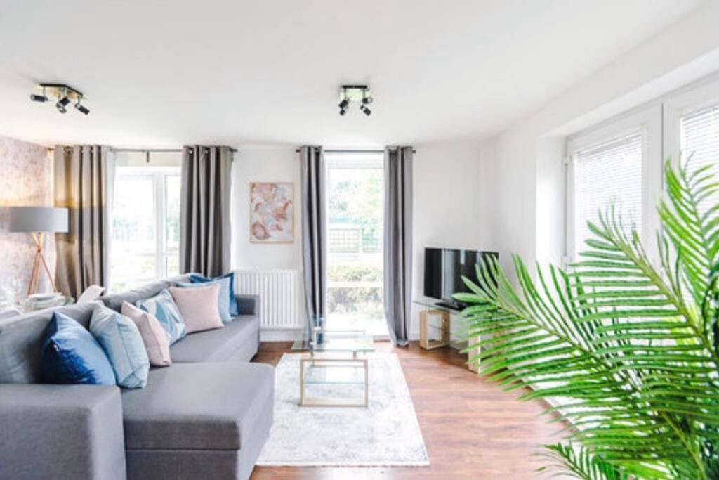 Near Centre, Etihad, Coop Live Apartment Manchester